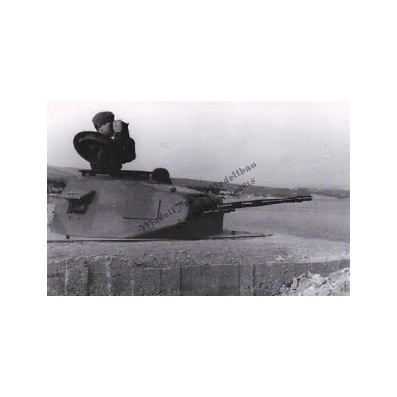 Tobruk Ringstand with Pz. II turret.