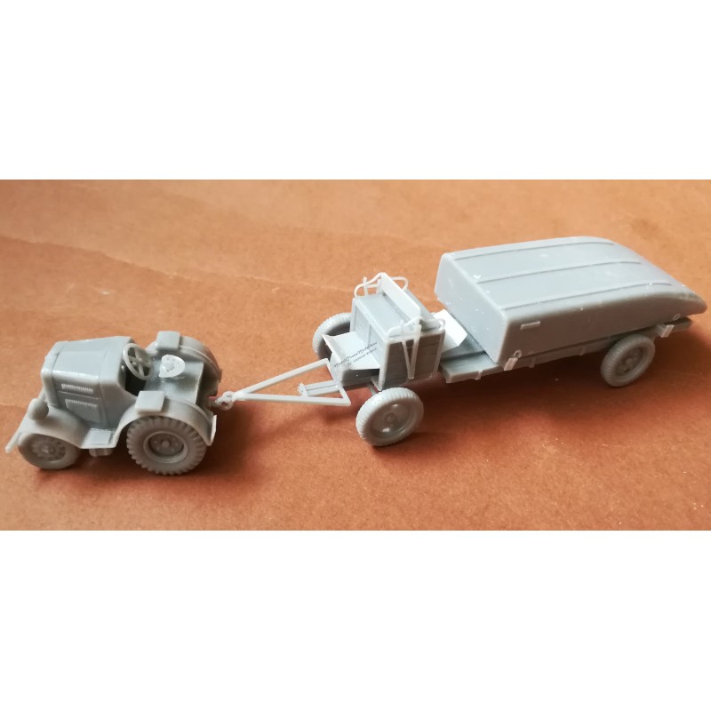 LMPD pontoon trailer with PzInz 322 tracktor.