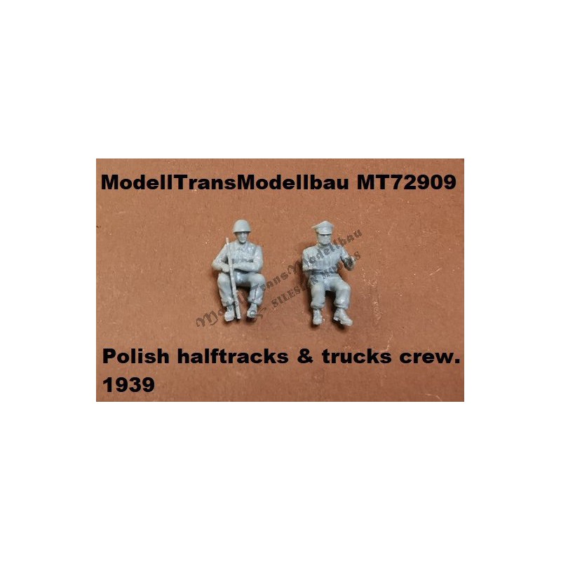 Polish crew for trucks and halftracks 1939