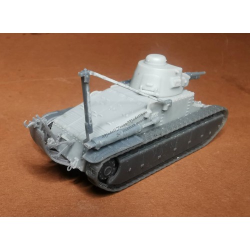 Renault D-1. Early & late.