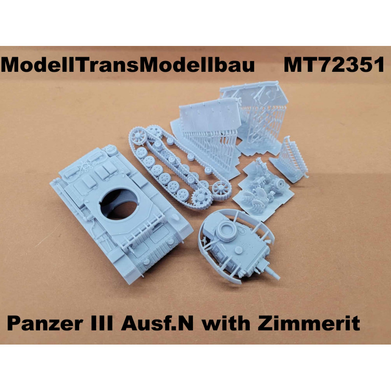Panzer III Ausf. N with Schürtzen/Zimmerit. 2 versions.