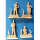 Italian tank crew (3 & 1/2 fig)